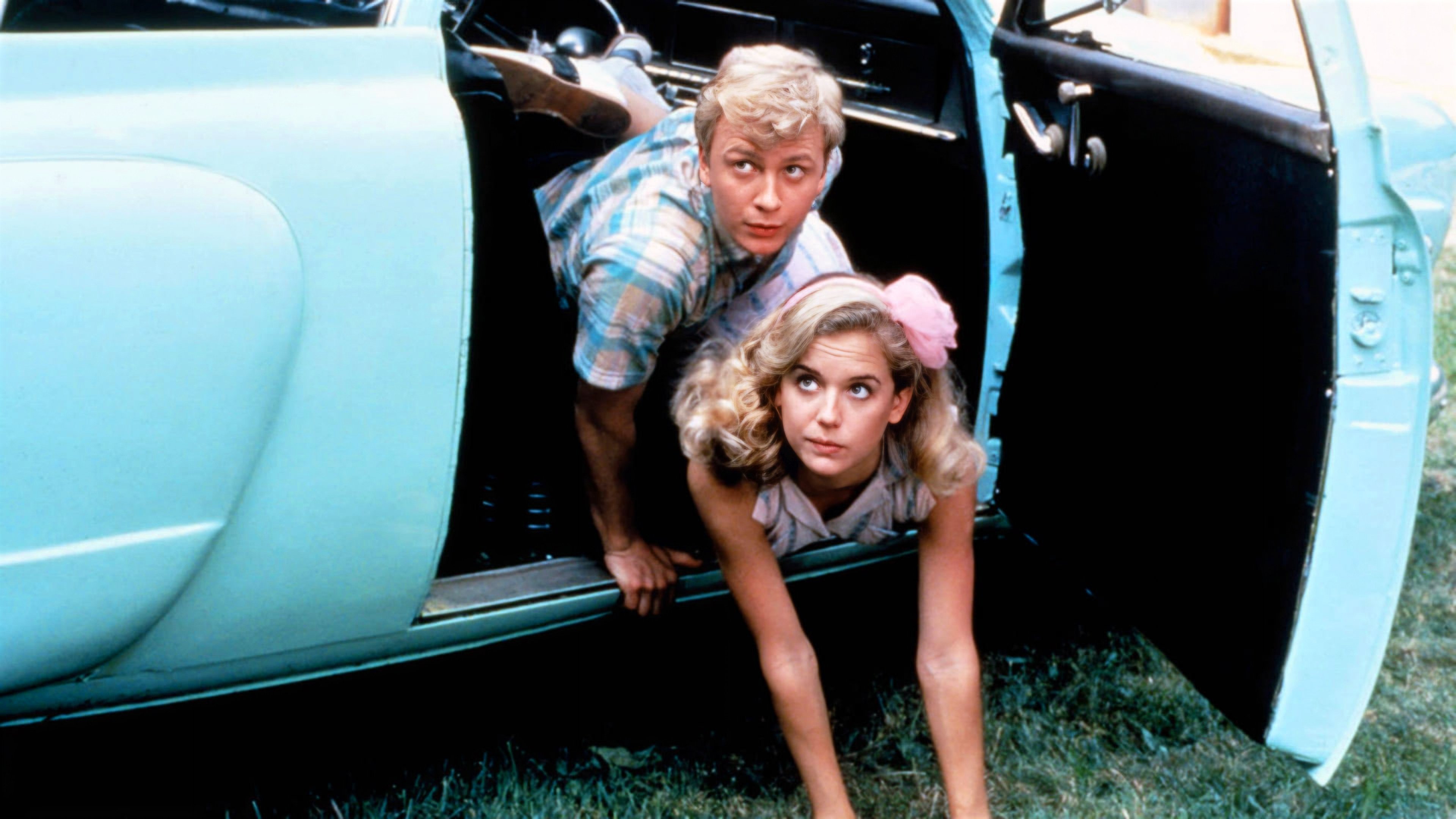 Фон для Шалопай / Mischief (1985)
